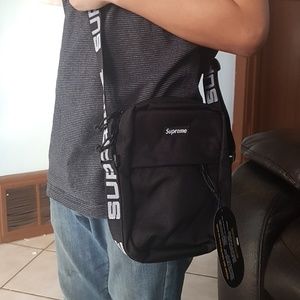 supreme shoulder bag ss18 stockx